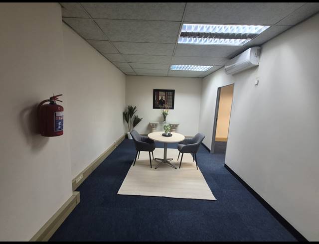 135M² OFFICE TO LET IN BRUMA